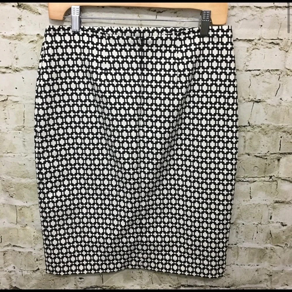 NWOT ALEXIS Pellier pencil skirt with slit -M - Picture 8 of 11